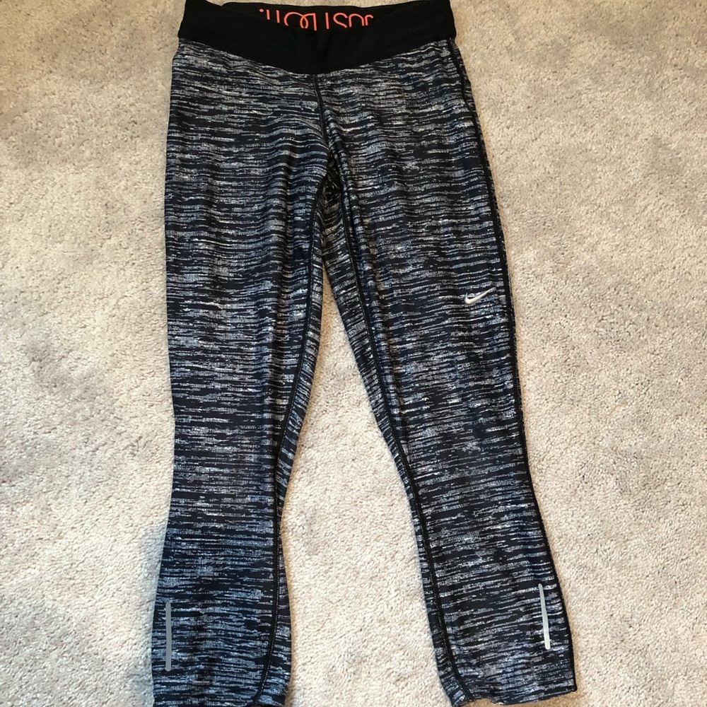 nike cropped running leggings